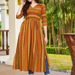 TextileNow Women Geometric Printed Flared Sleeves Thread Work Kurta-picture-25
