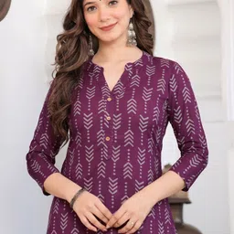 HERE&NOW Women Cotton Burgundy Ethnic Motifs Printed Kurta-picture-1