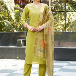 SANJANA SILK Women Regular Thread Work Kurta with Trousers & With Dupatta-image-41