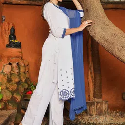 QISSA Women Embroidered Kurta with Trousers & Cotton Blend-41