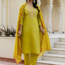 Navlik Women Floral Embroidered Kurta with Trouser & Dupatta-picture-15