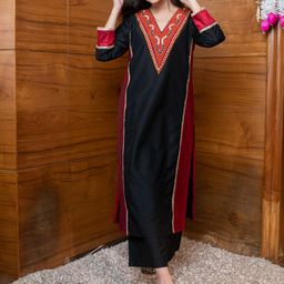Label Shaurya Sanadhya Embroidered Tunic With Trousers Co-Ords-picture-40