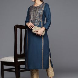 Varanga Ethnic Motifs Yoke Design Kurta-picture-38