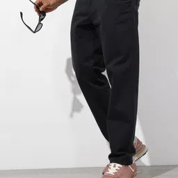 The Roadster Lifestyle Co. Men Relaxed Fit Chinos Trousers-picture-8
