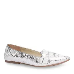 Footin by Bata Women's White Flat Ballets-picture-40