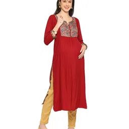 Mom for sure by Ketki Dalal Three Fourth Sleeves Scallop Design Floral Yoke Printed Maternity Kurta With Concealed Zipper Nursing Access - Maroon-picture-3