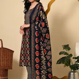 RAJPUTANA CAMISA Women Printed Regular Kurta with Trousers & With Dupatta image 4