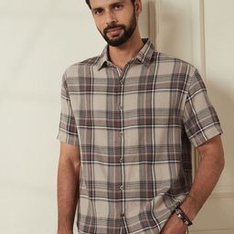 WROGN Men Comfort Relaxed Fit Spread Collar Tartan Checked Cotton Casual Shirt-image-7