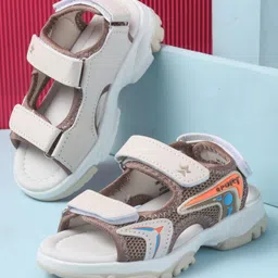 Cute Walk by Babyhug Velcro Closure Sandals with 3D Applique - Tan-picture-42