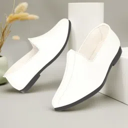 Glossy Shine Textured Design Wedding Festive Ethnic Slip On Jutis and Mojaris For Men-image-13