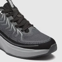 Action Men Mesh Running Non-Marking Shoes image 4