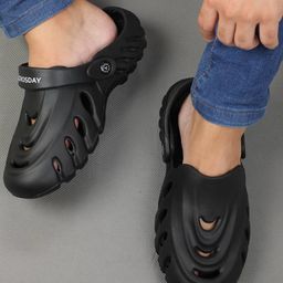 Priaansha Kids Wave Design Detailed Clogs - Black-image-10