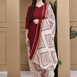 Roly Poly Floral Printed Sweetheart-Neck Straight Kurta & Trousers With Dupatta-picture-22