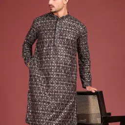 Anouk Geometric Embroidered Mandarin Collar Sequinned Cotton Straight Kurta-picture-4