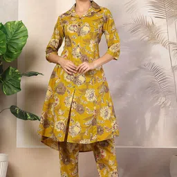 Pistaa Women Floral Printed Regular Pure Cotton Kurta with Trousers-image-10