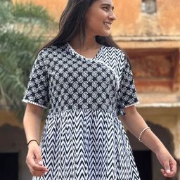 HOUSE OF PEHNAVA Paisley Printed V-Neck Pure Cotton Kurti-image-15