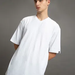 Bewakoof Men Solid Oversized T-shirt-picture-36