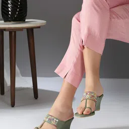 Inc 5 Women Embellished Ethnic Round Toe Wedge Mules-image-33