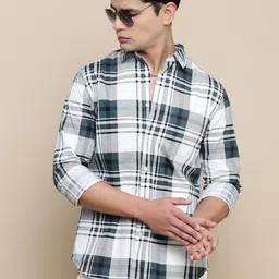 INVICTUS Men Sport Slim Fit Spread Collar Tartan Checked Cotton Casual Shirt-image-84