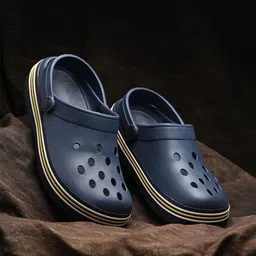 The Roadster Lifestyle Co Patterned Clogs-picture-16