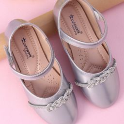 Cute Walk by Babyhug Bellies with Velcro Closure and Applique -  Silver-image-70