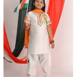 Vastramay Independence Day Theme Half Sleeves Solid & Gota Patti Lace Embellished Kurta & Patiala With Dupatta - White & Orange-image-72