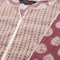 Ginni Arora Label Ethnic Motifs Printed Chanderi Silk Kurta with Trousers & Dupatta image 2