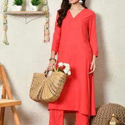 Bhuja Women Regular Kurta with Trousers-picture-12
