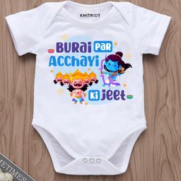 KNITROOT Dussehra Theme Half Sleeves Burai Par Acchayi Ki Jeet Printed Onesie - White-picture-48