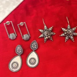 Niska Silver Classic Glimmer Earrings (Pack of 3)-picture-10