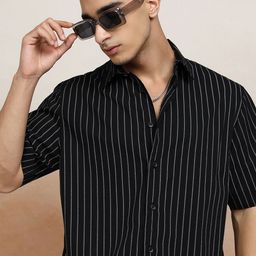HIGHLANDER Men Cutaway Collar Vertical Striped Cotton Boxy Casual Shirt-image-63