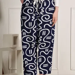 Style Shoes Women Printed Mid-Rise Lounge Pants-image-89