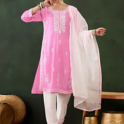 HERE&NOW Floral Embroidered Straight Thread Work Kurta With Trousers And Dupatta-5