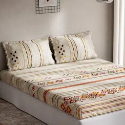 DDecor Beige & Orange Ethnic Motifs Cotton 144 TC Queen Bedsheet With 2 Pillow Covers image 3