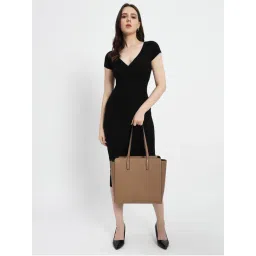 THE GUSTO Beige Beyond Plus Tote Bag (M)-picture-13
