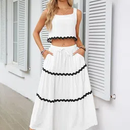 Outzidr Contrast Tipping Top & Skirt Co-Ord Set-image-80