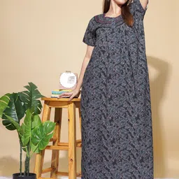 9shines Label Printed Maxi Nightdress-image-32