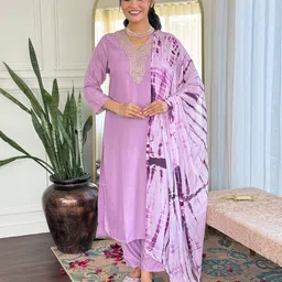 Moda Rapido Women Floral Embroidered Regular Kurta with Trousers & With Dupatta-image-18