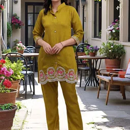 LULU & SKY Embellished Tunic With Trousers Co-Ords-picture-18