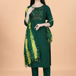Moda Rapido Floral Yoke Design Thread Work Straight Kurta With Trousers And Dupatta-image-18