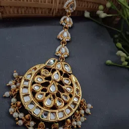 Sanjog Gold-Plated Kundan Studded Maang Tikka Head Jewellery-19