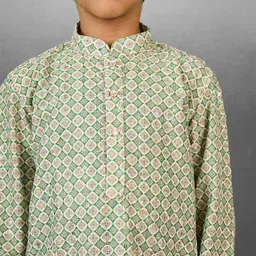 YK Boys Ethnic Motifs Regular Sequinned Kurta with Dhoti Pant image 3