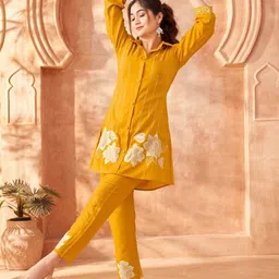 Kaftanize Embroidered Shirt Collar Chinon Co-Ord Set with Bold Flower Patchwork-57