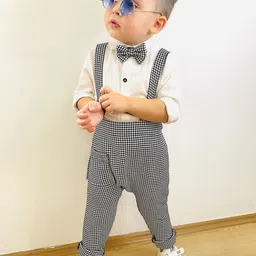 DEL LUNA Infant Boys Printed Dungarees Comes with Shirt & Bow Tie-28