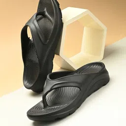 The Roadster Lifestyle Co Men Light Weighted Slipper-picture-18