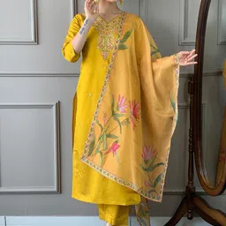 TWINS LADY Women Ethnic Motifs Embroidered Regular Thread Work Chanderi Silk Kurta with Trousers & With-picture-19