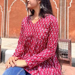 DECORIS Floral Printed Empire Top-picture-29