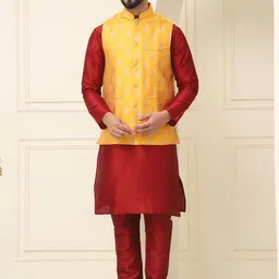 SOJANYA Men Regular Kurta with Churidar-picture-6