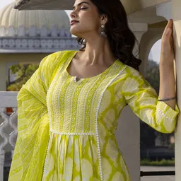 Anouk Floral Printed Beads & Stones Pleated Pure Cotton Kurta With Trousers And Dupatta-16
