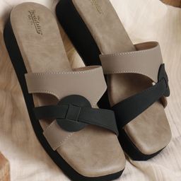 The Roadster Lifestyle Co Women Flatform Heel Open Toe Sandals-14